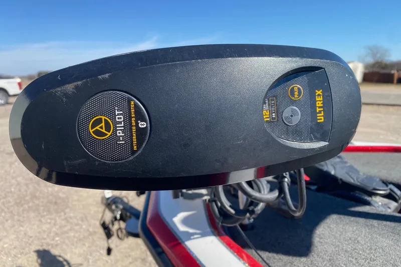 Slide: The Image of 2018 Blazer 625 Pro Elite with i-Pilot Ultrex GPS system, close-up view. - 9