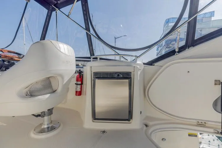 Slide: The Image of 2008 Meridian 391 Sedan Bridge - Image 30 - 30