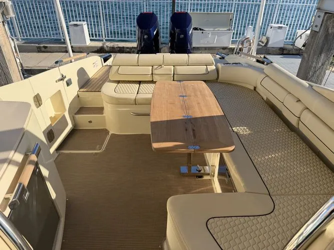 Slide: The Image of 2023 Chris-craft Launch 35 Gt - Image 7 - 7