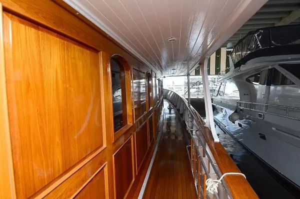 Slide: The Image of Camper & Nicholsons Classic 1920 - 5