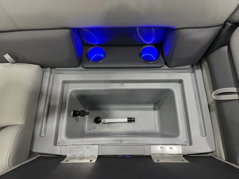 Slide: The Image of Bentley Pontoons Legacy 223 Navigator Quad Lounge Tritoon & Honda 4-Stroke EFI 2026 - 25