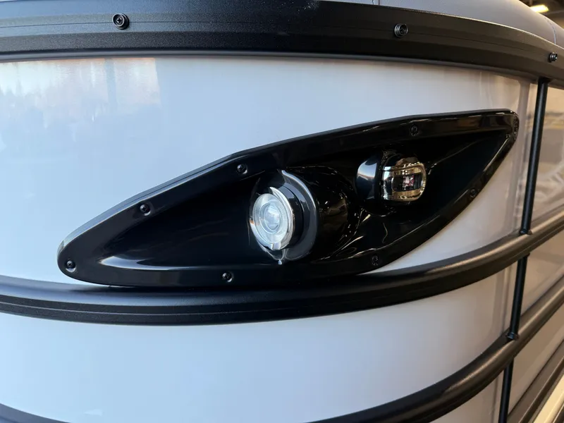 Slide: The Image of Bentley Pontoons Legacy 223 Navigator Quad Lounge Tritoon & Honda 4-Stroke EFI 2026 - 38