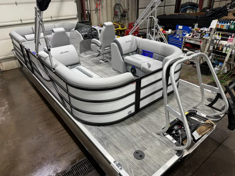 Slide: The Image of Bentley Pontoons Legacy 223 Navigator Quad Lounge Tritoon & Honda 4-Stroke EFI 2026 - 49