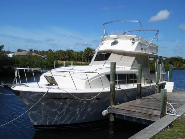 Slide: The Image of Chris-Craft 410 Commander Yacht 1986 - 3