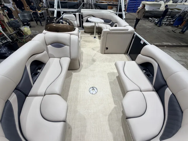 Slide: The Image of Sylvan Mirage 820 Cruise Special Edition Pontoon 2015 - 10
