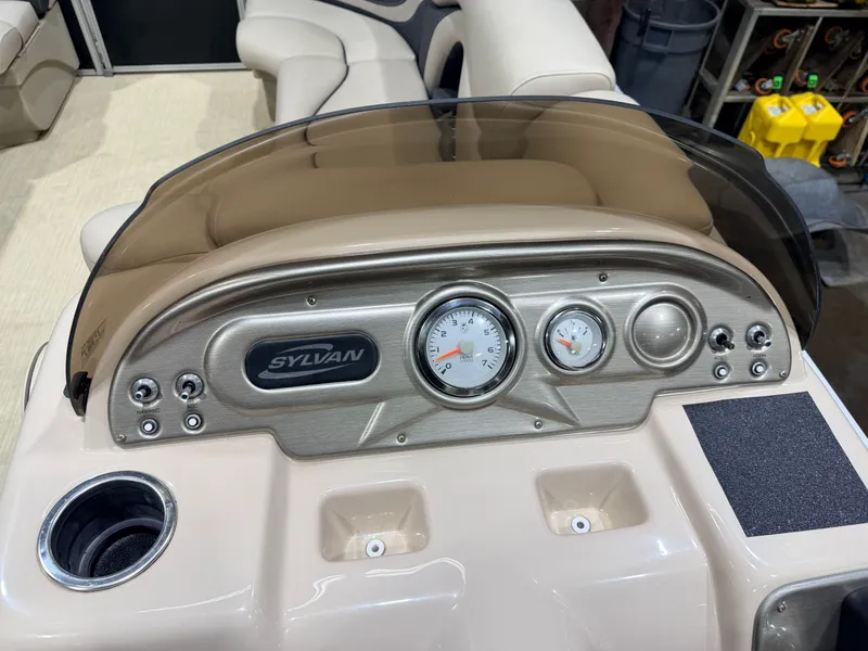 Slide: The Image of Sylvan Mirage 820 Cruise Special Edition Pontoon 2015 - 22