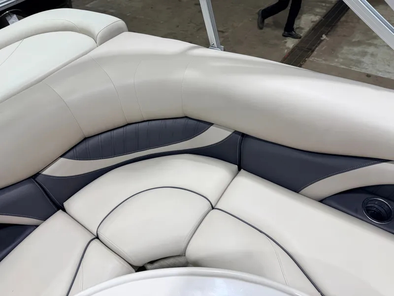 Slide: The Image of Sylvan Mirage 820 Cruise Special Edition Pontoon 2015 - 28