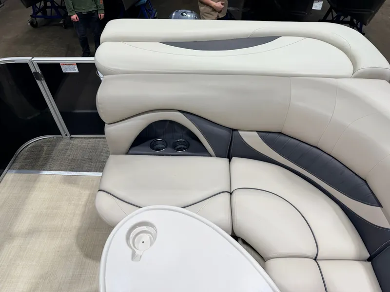 Slide: The Image of Sylvan Mirage 820 Cruise Special Edition Pontoon 2015 - 34