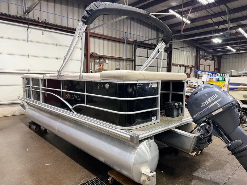 Slide: The Image of Sylvan Mirage 820 Cruise Special Edition Pontoon 2015 - 40