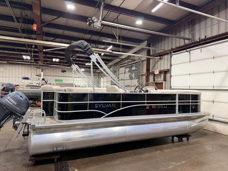 Slide: The Image of Sylvan Mirage 820 Cruise Special Edition Pontoon 2015 - 42