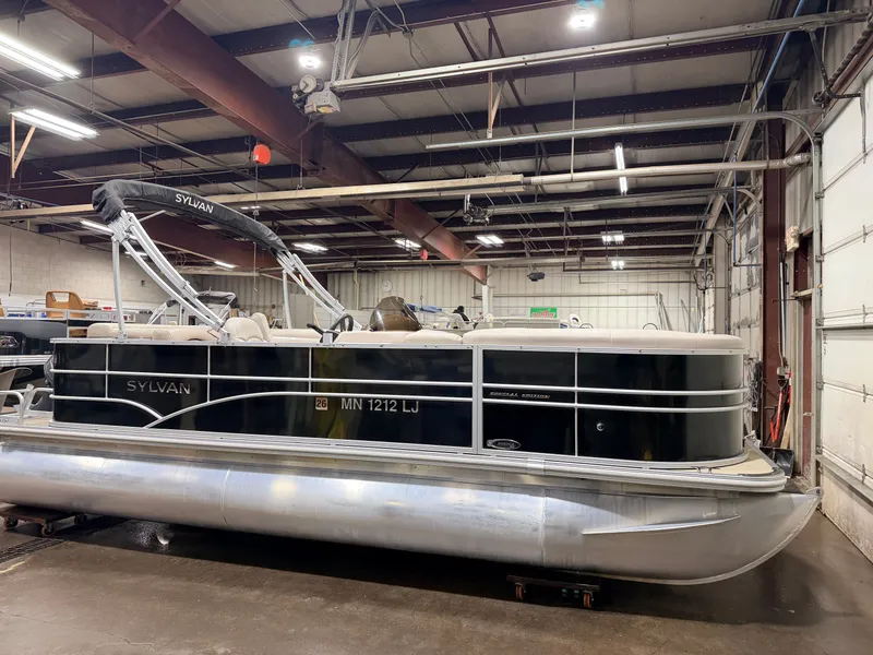 Slide: The Image of Sylvan Mirage 820 Cruise Special Edition Pontoon 2015 - 43