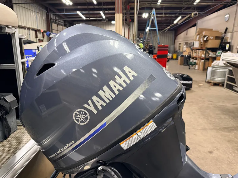 Slide: The Image of Sylvan Mirage 820 Cruise Special Edition Pontoon 2015 - 45