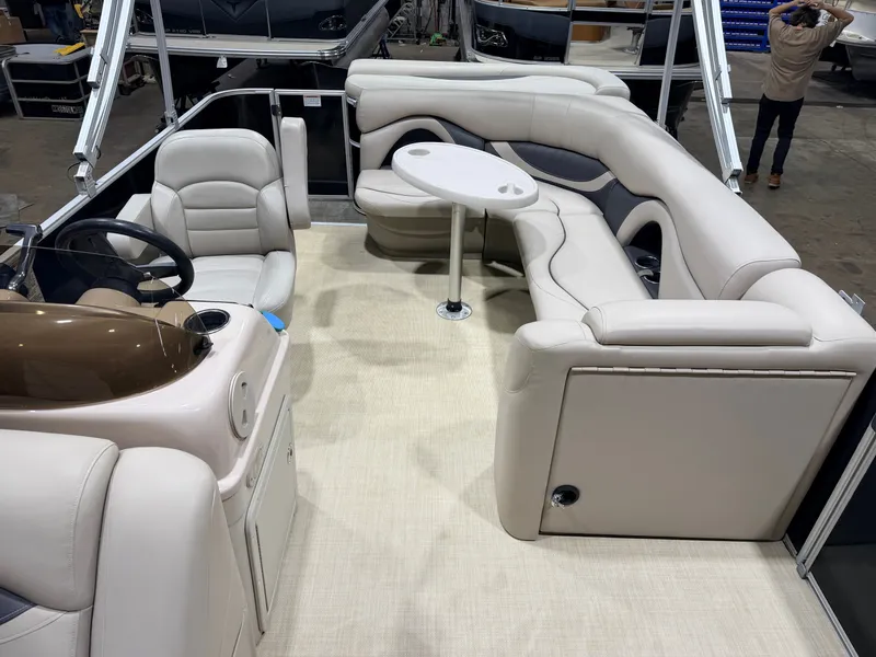 Slide: The Image of Sylvan Mirage 820 Cruise Special Edition Pontoon 2015 - 5