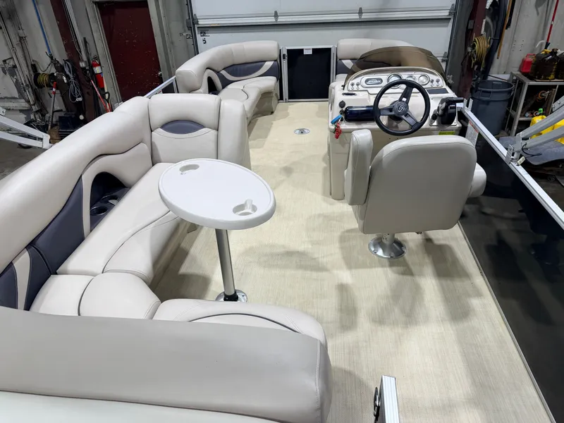 Slide: The Image of Sylvan Mirage 820 Cruise Special Edition Pontoon 2015 - 8