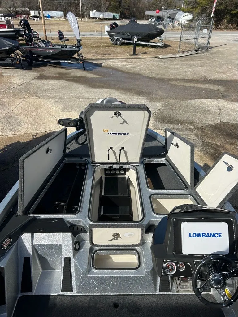 Slide: The Image of Ranger Z519 2020 - 4