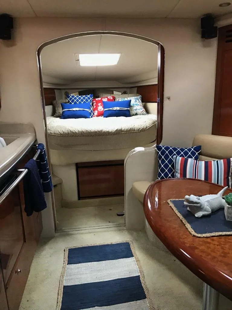 Slide: The Image of Interior of 2004 Sea Ray 360 Sundancer yacht cabin. - 14
