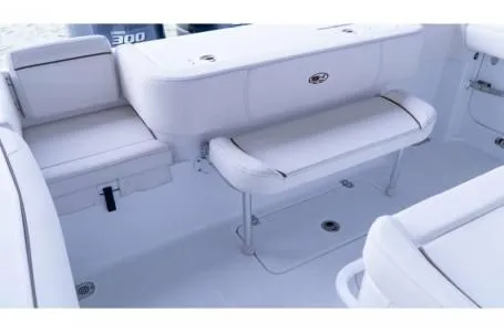 Slide: The Image of Sea Hunt Ultra 285 CB 2026 - 8