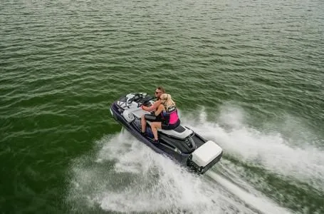 Slide: The Image of Yamaha VX CRUISER HO 2026 - 6