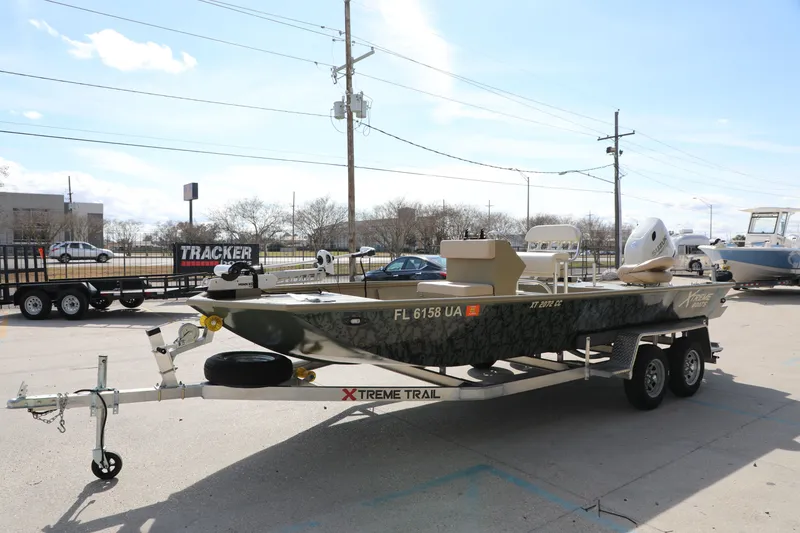 Slide: The Image of Xtreme Boats 2072CC 2025 - 4