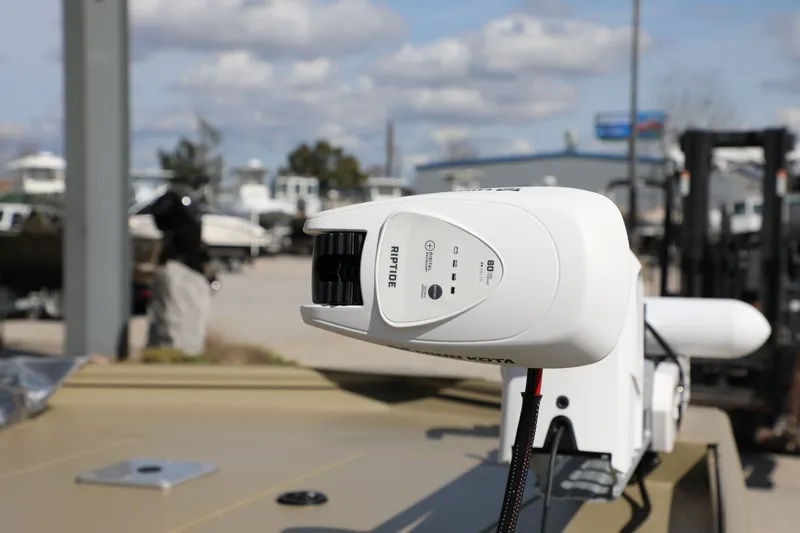 Slide: The Image of Xtreme Boats 2072CC 2025 - 7