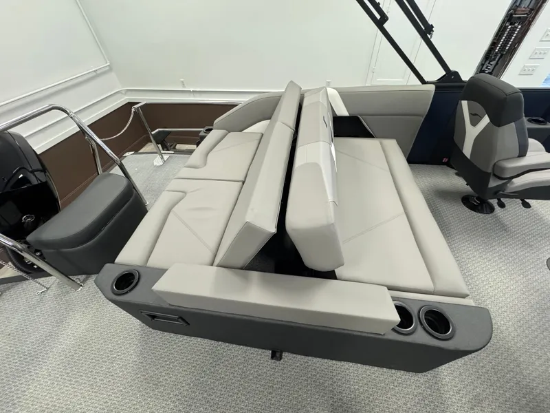 Slide: The Image of Evotti 521CS 2026 - 12