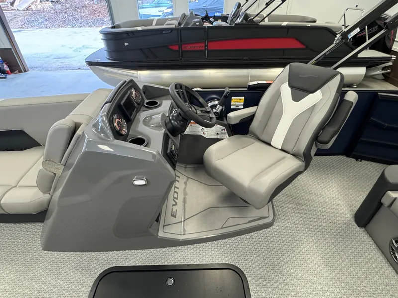 Slide: The Image of Evotti 521CS 2026 - 14