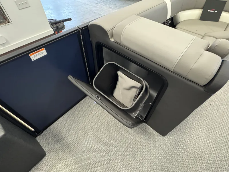 Slide: The Image of Evotti 521CS 2026 - 21