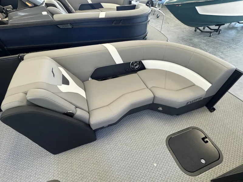 Slide: The Image of Evotti 523QL 2026 - 11