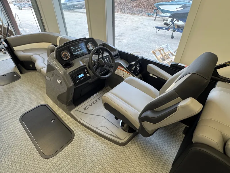 Slide: The Image of Evotti 723CS 2026 - 8