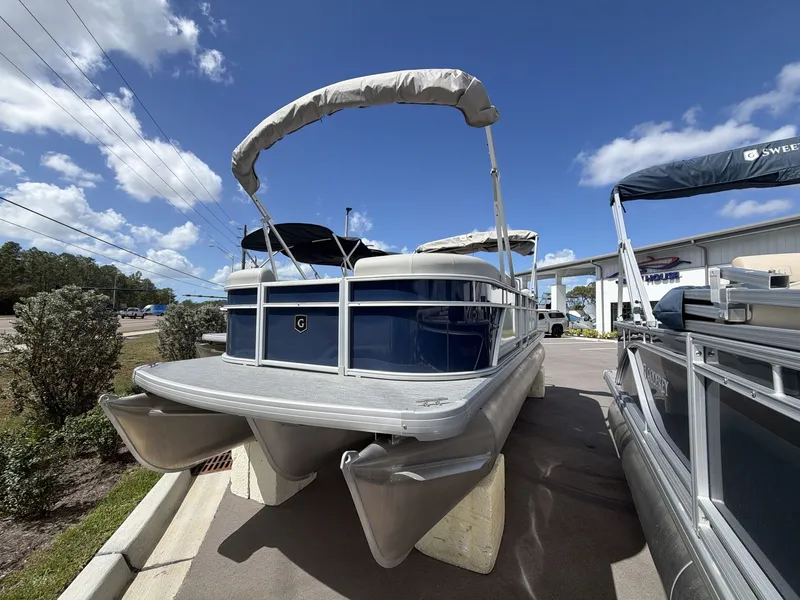 Slide: The Image of Sweetwater 2286 SBX 2026 - 12