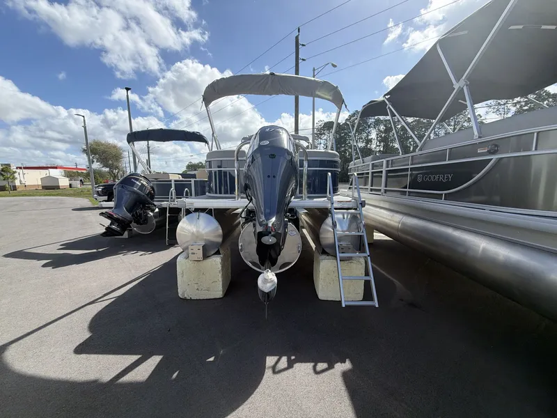 Slide: The Image of Sweetwater 2286 SBX 2026 - 6