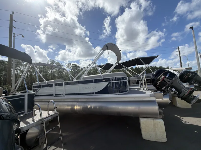 Slide: The Image of Sweetwater 2286 SBX 2026 - 8