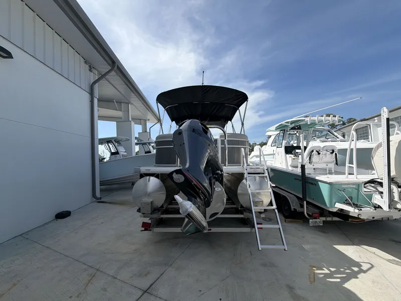 Slide: The Image of Sweetwater 2286 SBX 2026 - 8