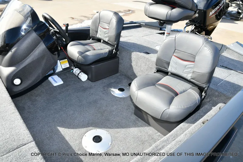 Slide: The Image of Tracker Pro team 175 TF w/60 Mercury 4 Stroke 2021 - 17