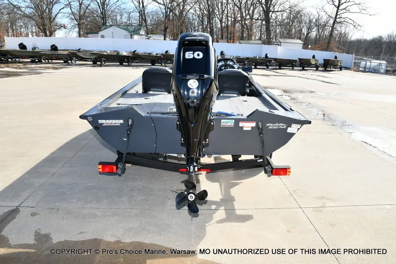 Slide: The Image of Tracker Pro team 175 TF w/60 Mercury 4 Stroke 2021 - 26