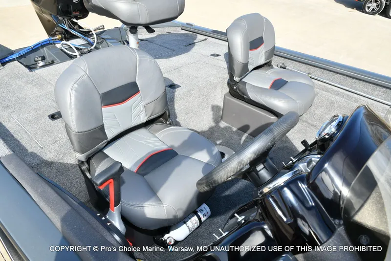 Slide: The Image of Tracker Pro team 175 TF w/60 Mercury 4 Stroke 2021 - 37