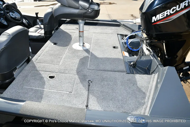 Slide: The Image of Tracker Pro team 175 TF w/60 Mercury 4 Stroke 2021 - 41