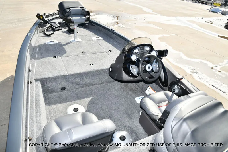 Slide: The Image of Tracker Pro team 175 TF w/60 Mercury 4 Stroke 2021 - 42