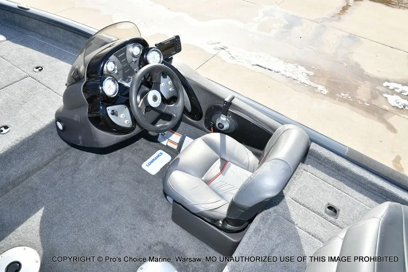 Slide: The Image of Tracker Pro team 175 TF w/60 Mercury 4 Stroke 2021 - 44