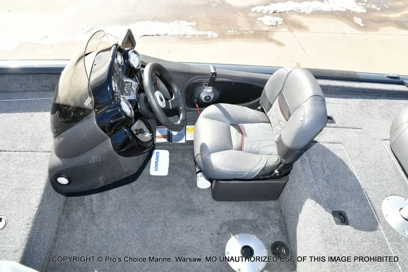 Slide: The Image of Tracker Pro team 175 TF w/60 Mercury 4 Stroke 2021 - 46