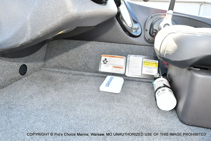 Slide: The Image of Tracker Pro team 175 TF w/60 Mercury 4 Stroke 2021 - 47