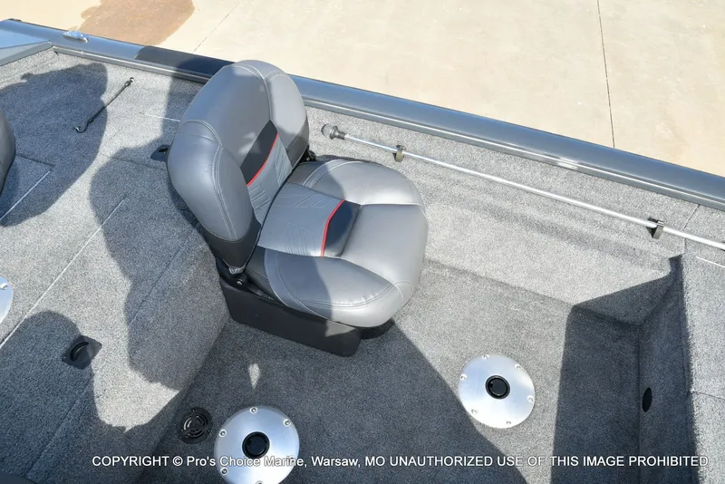 Slide: The Image of Tracker Pro team 175 TF w/60 Mercury 4 Stroke 2021 - 48