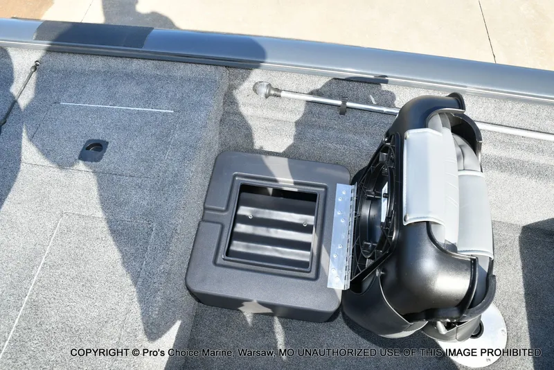 Slide: The Image of Tracker Pro team 175 TF w/60 Mercury 4 Stroke 2021 - 58