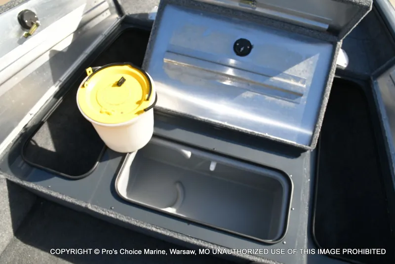 Slide: The Image of Tracker Pro team 175 TF w/60 Mercury 4 Stroke 2021 - 61