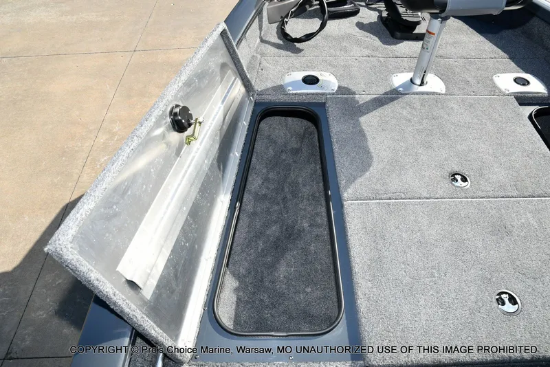 Slide: The Image of Tracker Pro team 175 TF w/60 Mercury 4 Stroke 2021 - 66