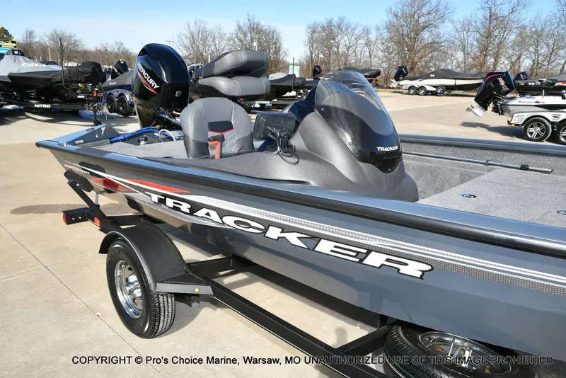 Slide: The Image of Tracker Pro team 175 TF w/60 Mercury 4 Stroke 2021 - 77