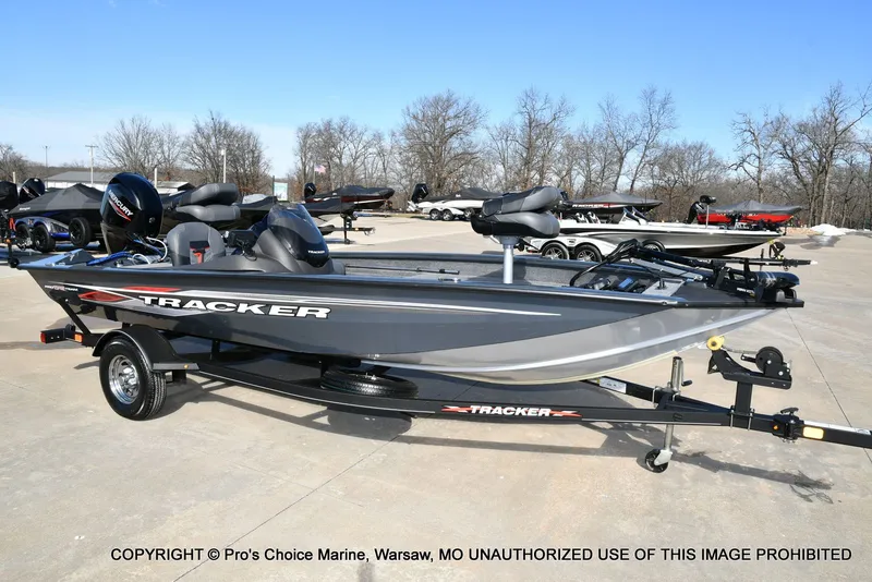 Slide: The Image of Tracker Pro team 175 TF w/60 Mercury 4 Stroke 2021 - 80