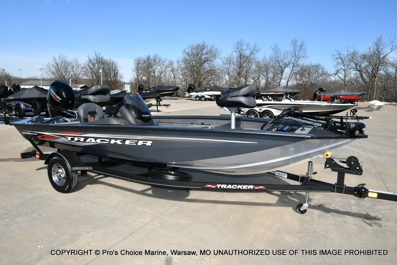 Slide: The Image of Tracker Pro team 175 TF w/60 Mercury 4 Stroke 2021 - 83