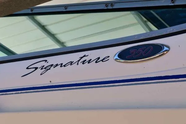 Slide: The Image of Chaparral 350 Signature 2002 - 3