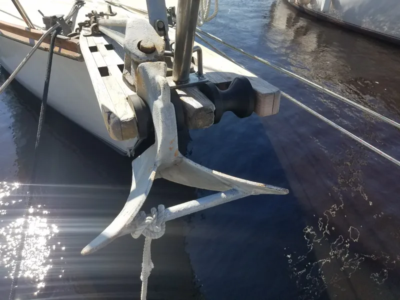 Slide: The Image of Cape Dory Sloop 1983 - 6